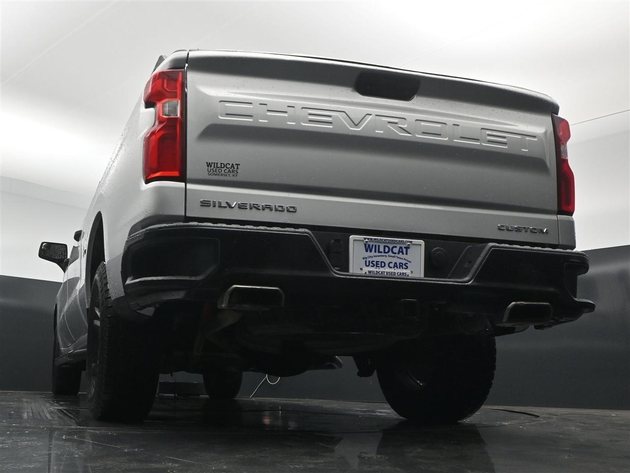 Chevrolet Silverado 1500 Custom Trail Boss Crew Cab Long Box 4WD 2019