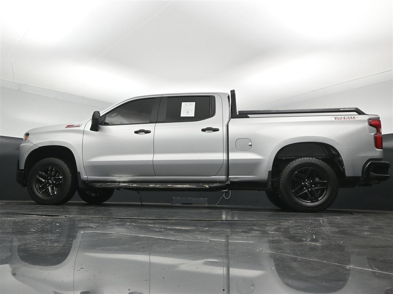 Chevrolet Silverado 1500 Custom Trail Boss Crew Cab Long Box 4WD 2019