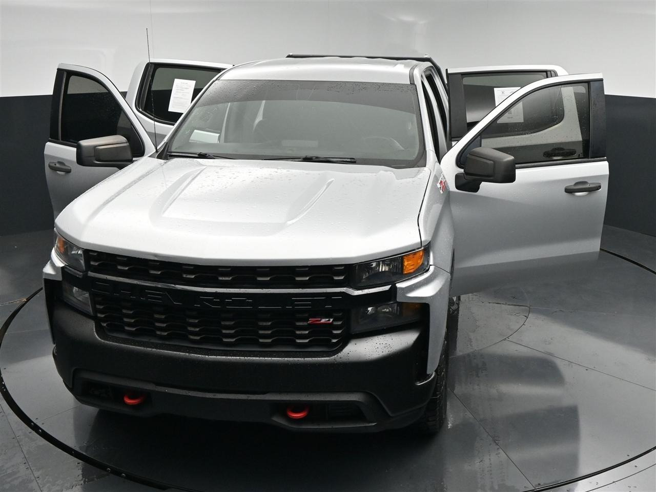 Chevrolet Silverado 1500 Custom Trail Boss Crew Cab Long Box 4WD 2019