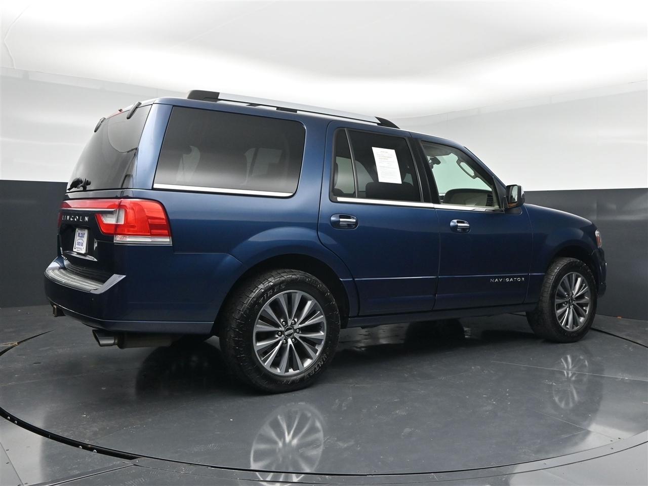 Lincoln Navigator Select 4WD 2017