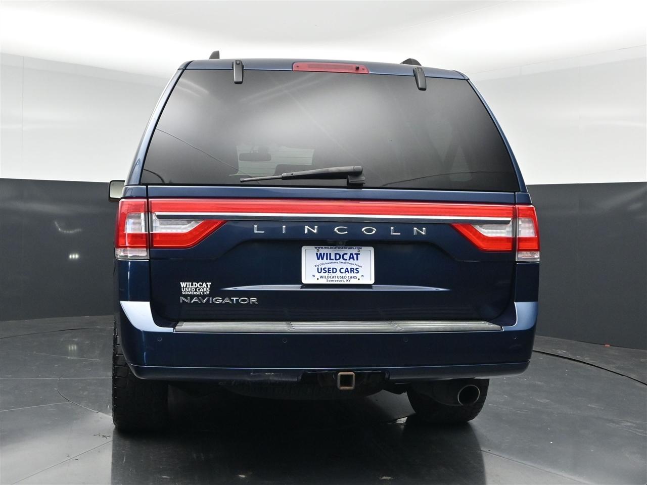 Lincoln Navigator Select 4WD 2017