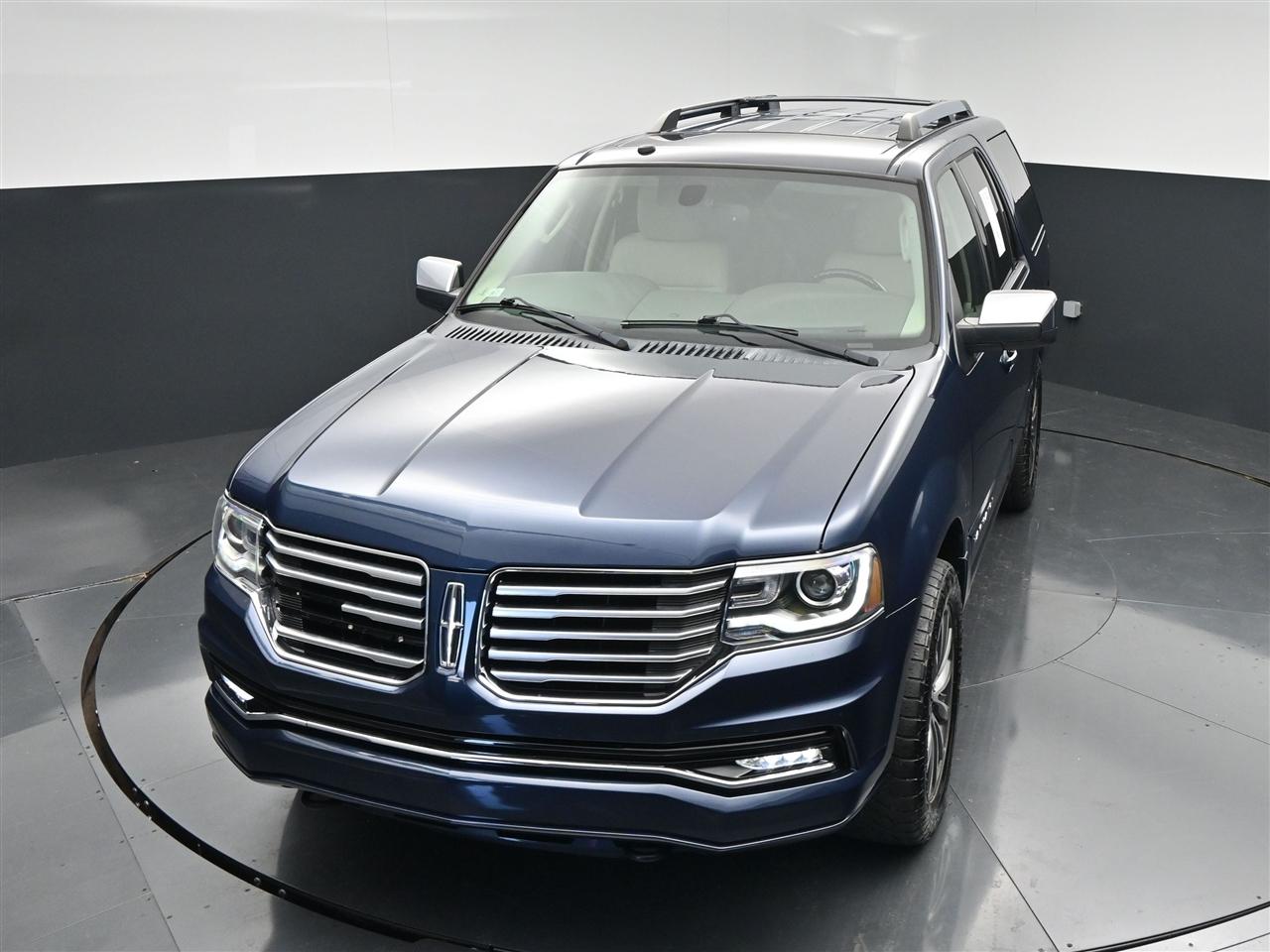 Lincoln Navigator Select 4WD 2017