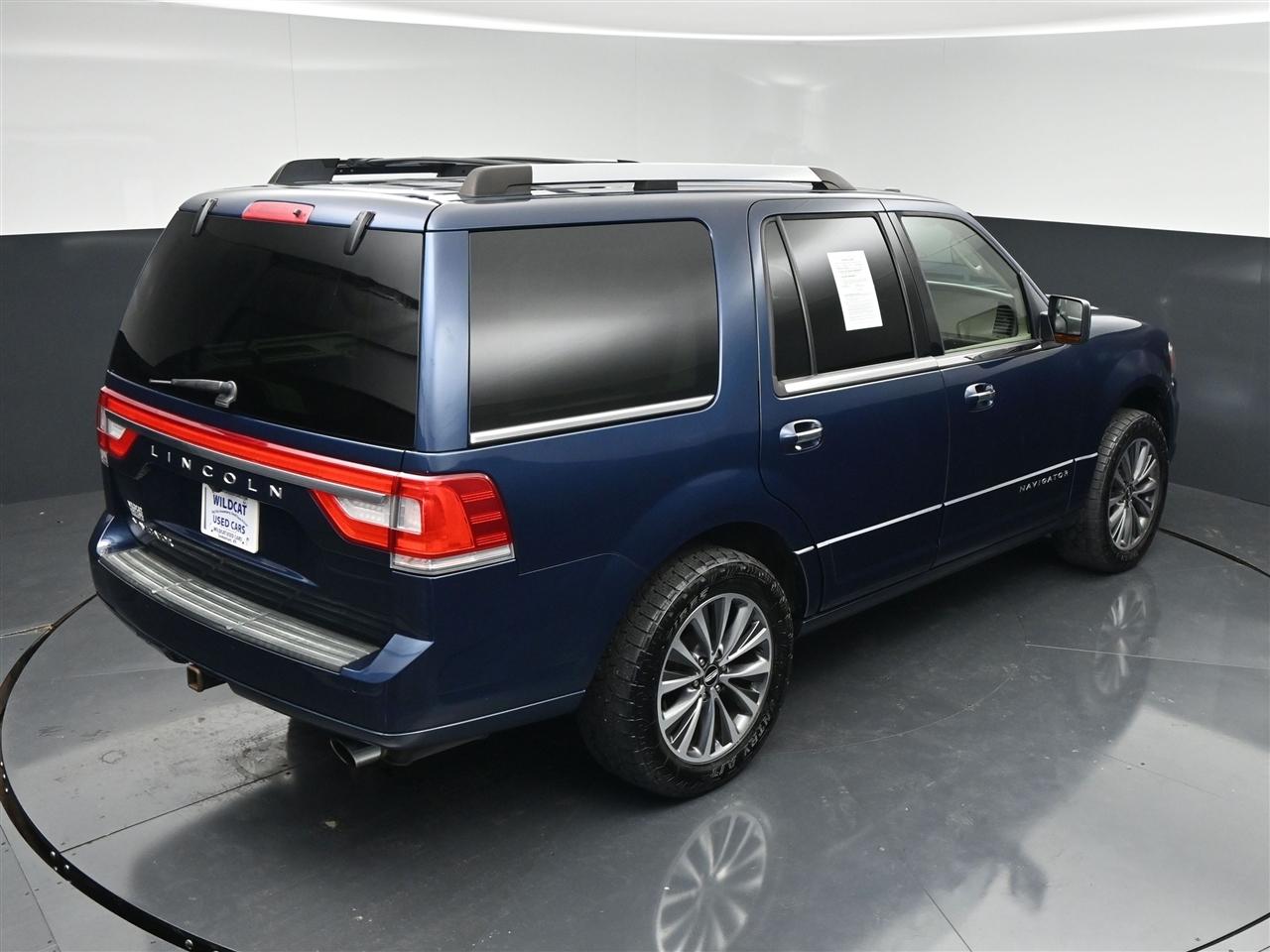 Lincoln Navigator Select 4WD 2017
