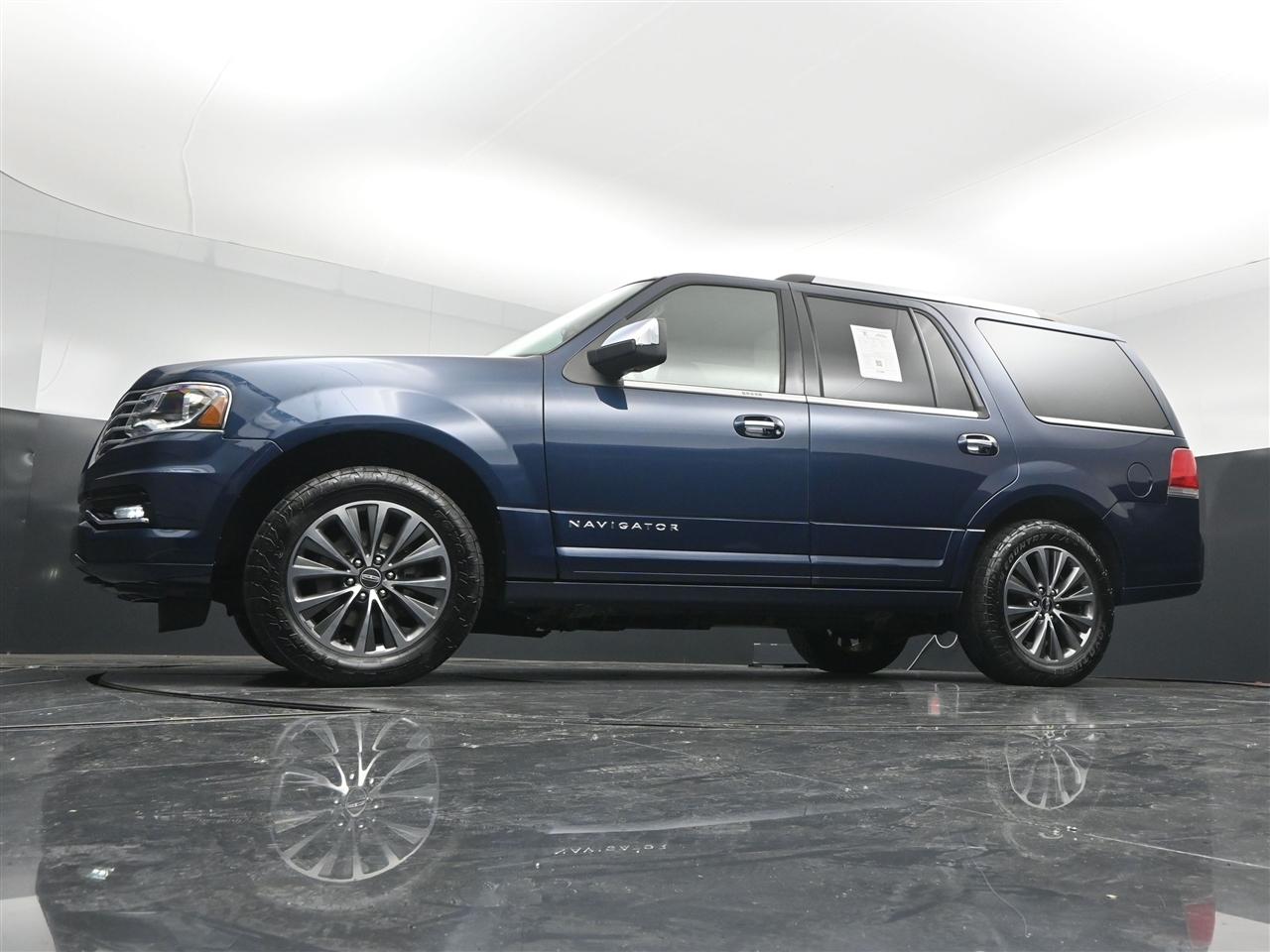 Lincoln Navigator Select 4WD 2017