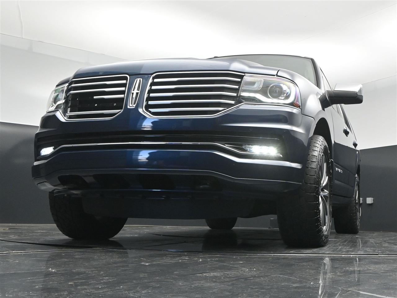 Lincoln Navigator Select 4WD 2017