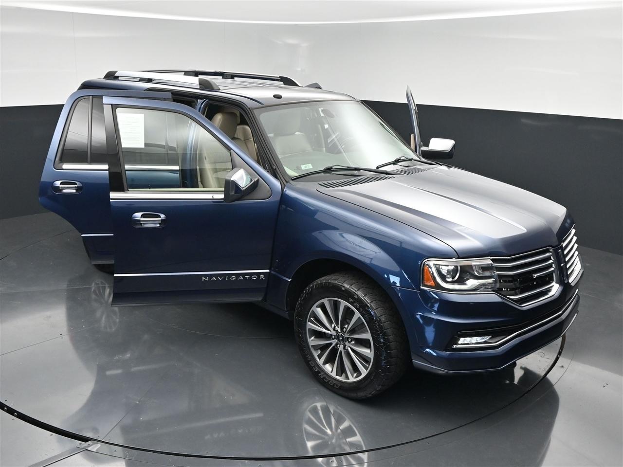 Lincoln Navigator Select 4WD 2017