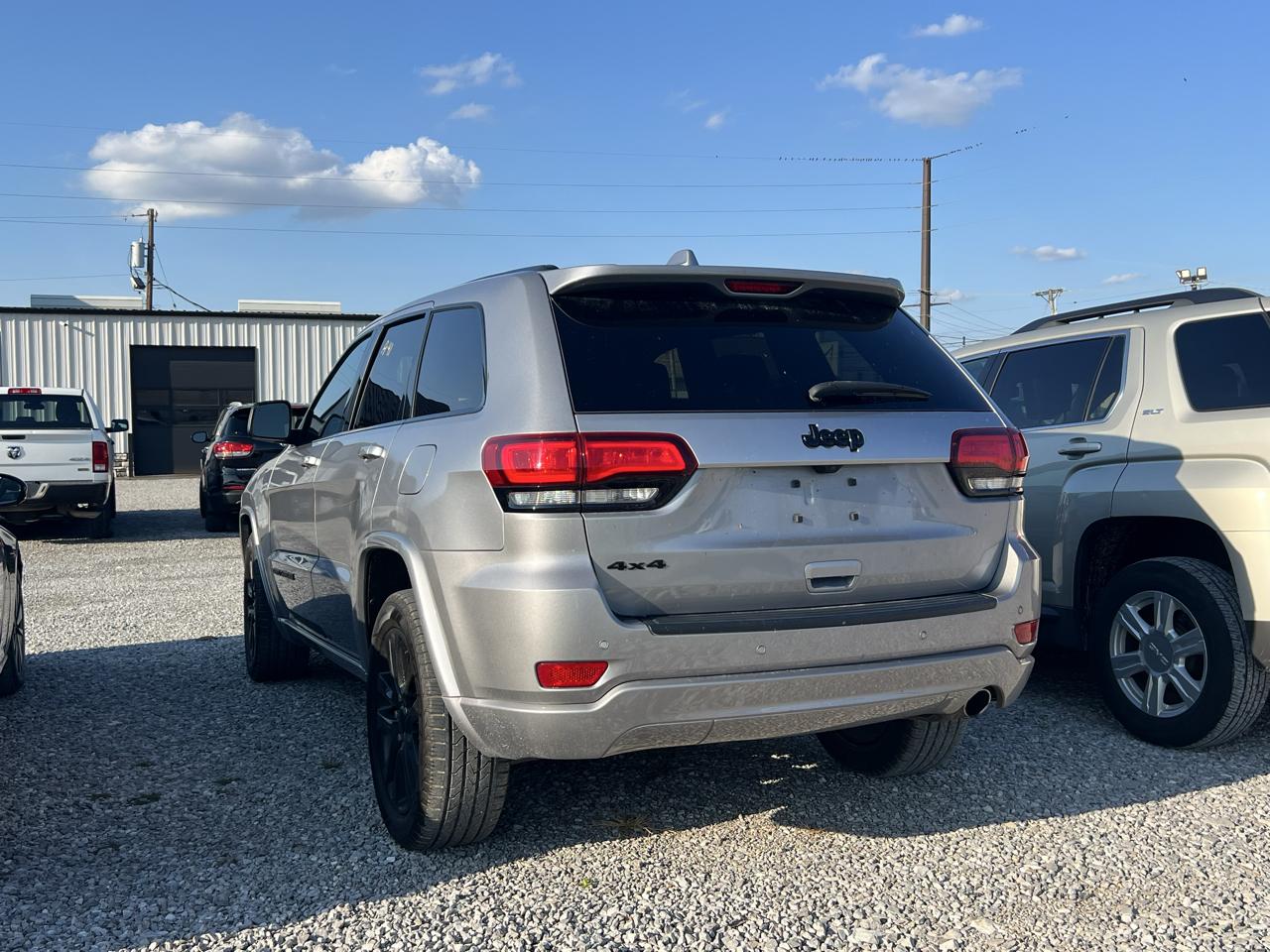 Jeep Grand Cherokee Laredo 4WD 2020