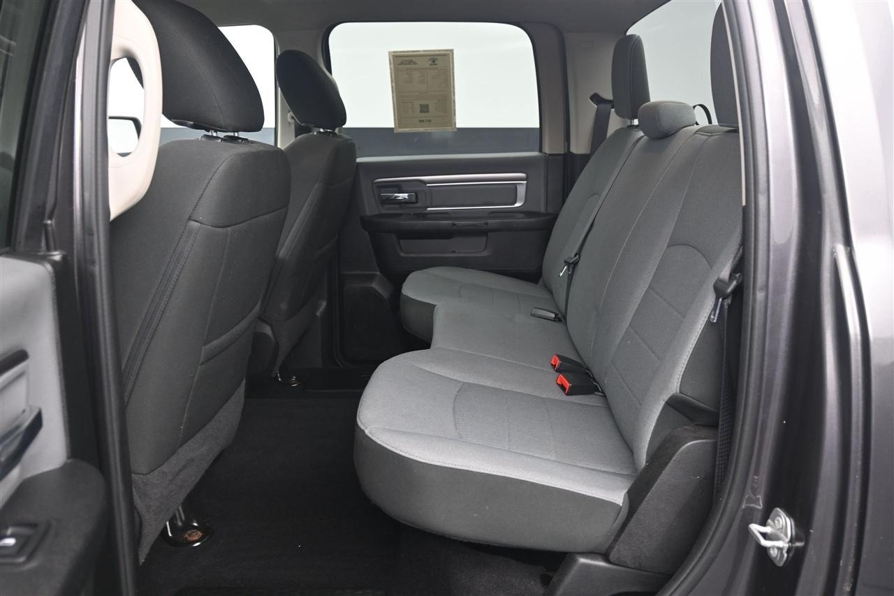 RAM 1500 Classic Tradesman Crew Cab SWB 4WD 2021