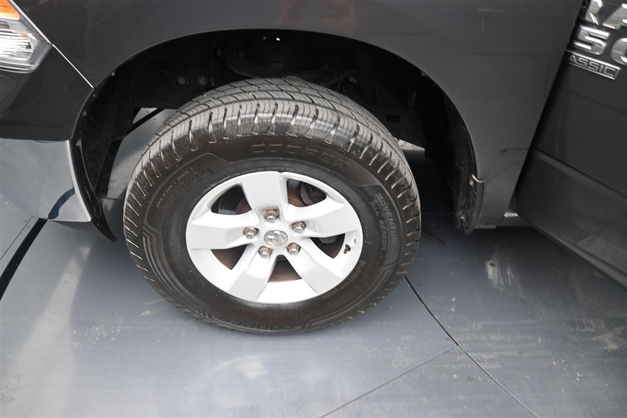 RAM 1500 Classic Tradesman Crew Cab SWB 4WD 2021