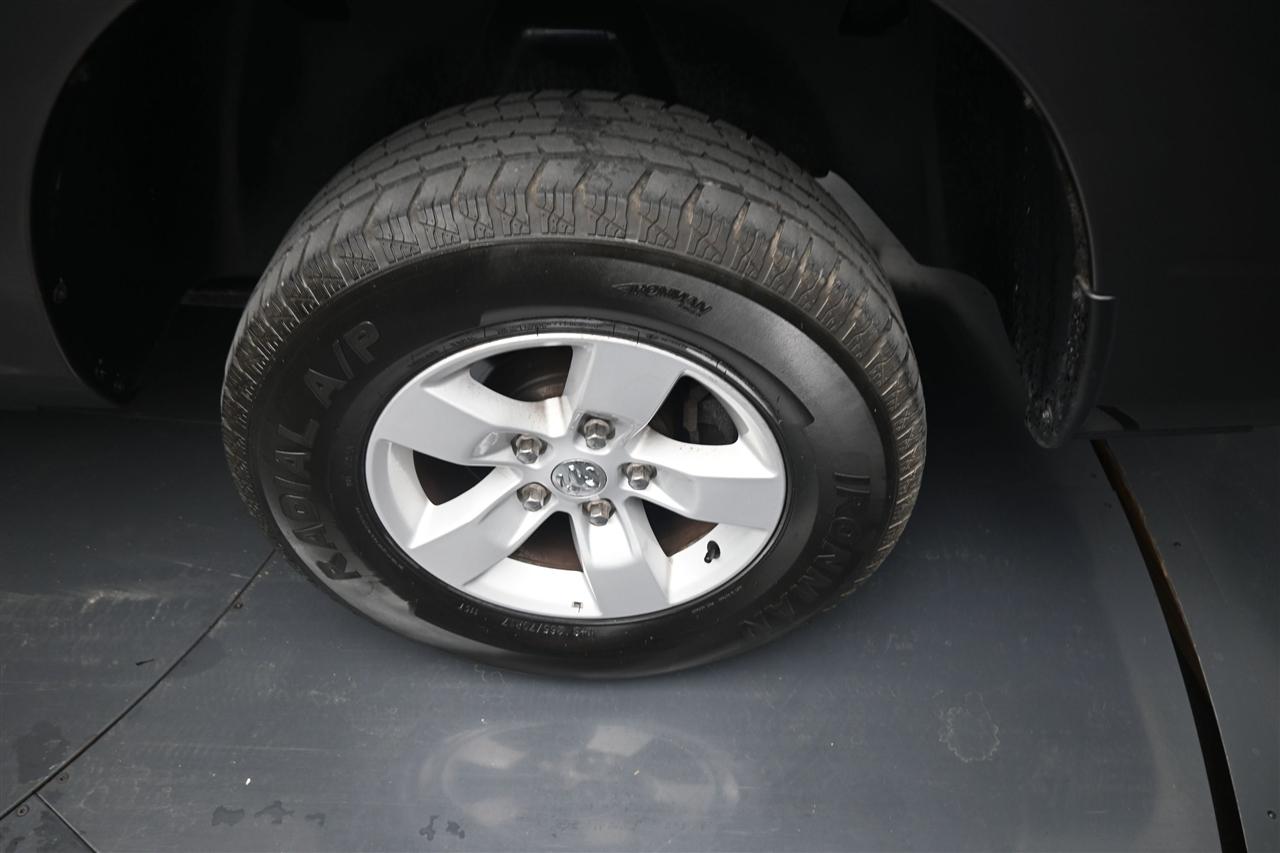 RAM 1500 Classic Tradesman Crew Cab SWB 4WD 2021