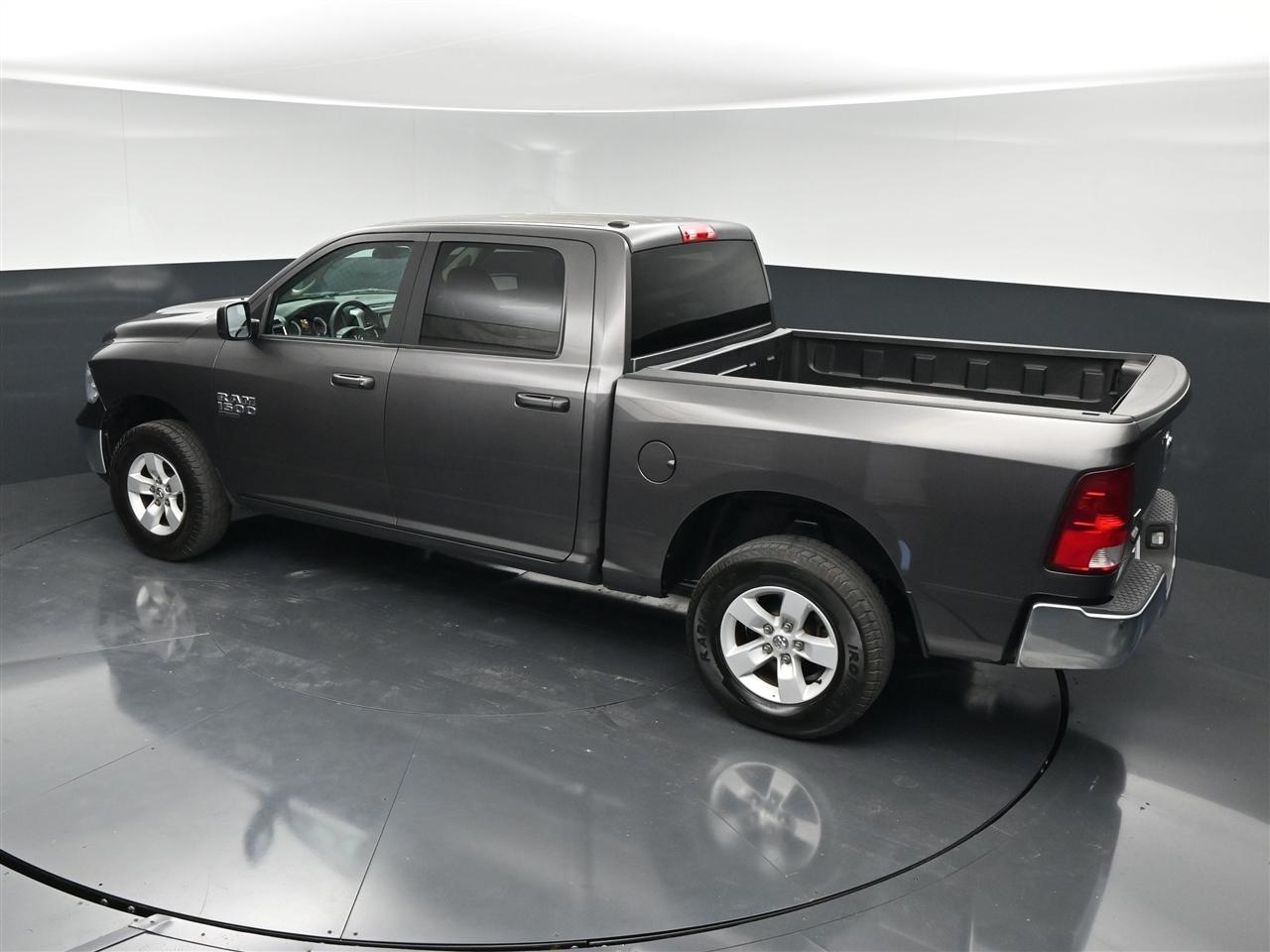 RAM 1500 Classic Tradesman Crew Cab SWB 4WD 2021