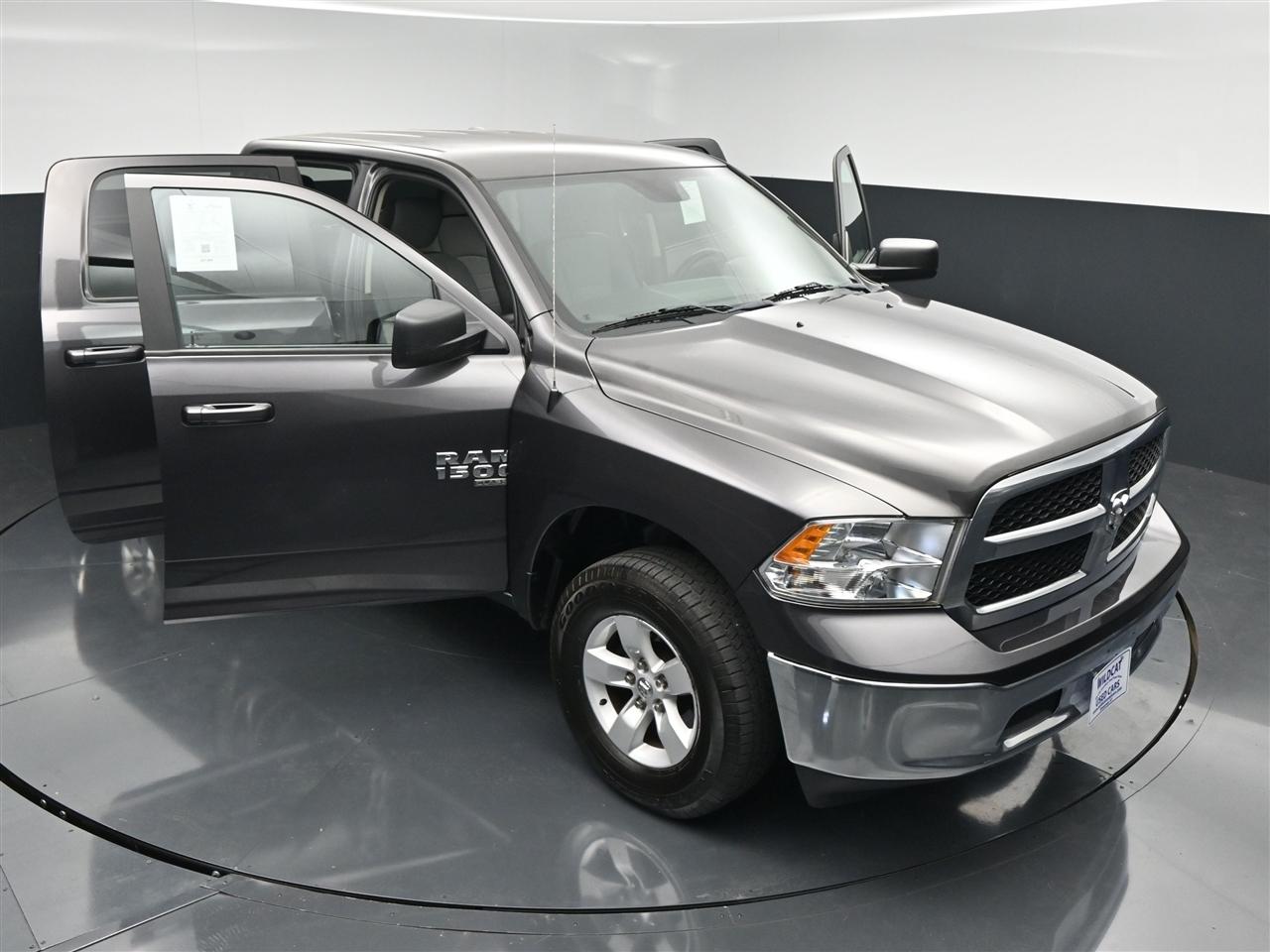 RAM 1500 Classic Tradesman Crew Cab SWB 4WD 2021