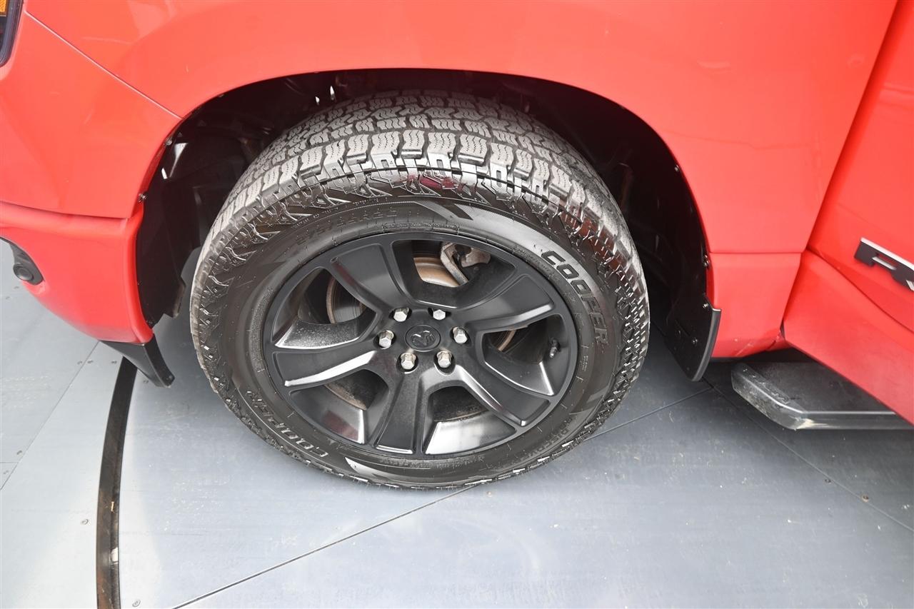 RAM 1500 Big Horn Crew Cab SWB 4WD 2022