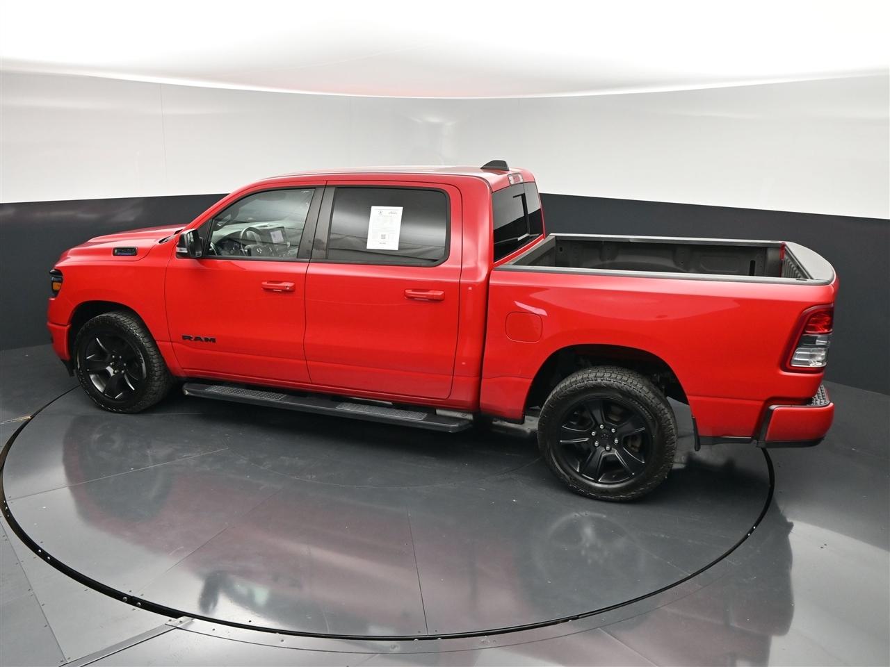 RAM 1500 Big Horn Crew Cab SWB 4WD 2022