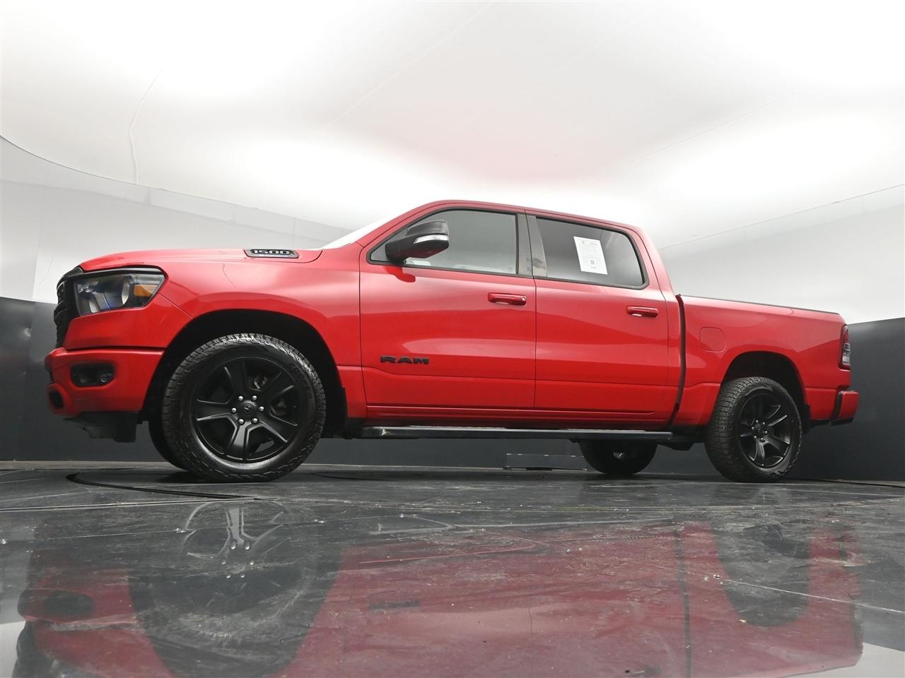 RAM 1500 Big Horn Crew Cab SWB 4WD 2022