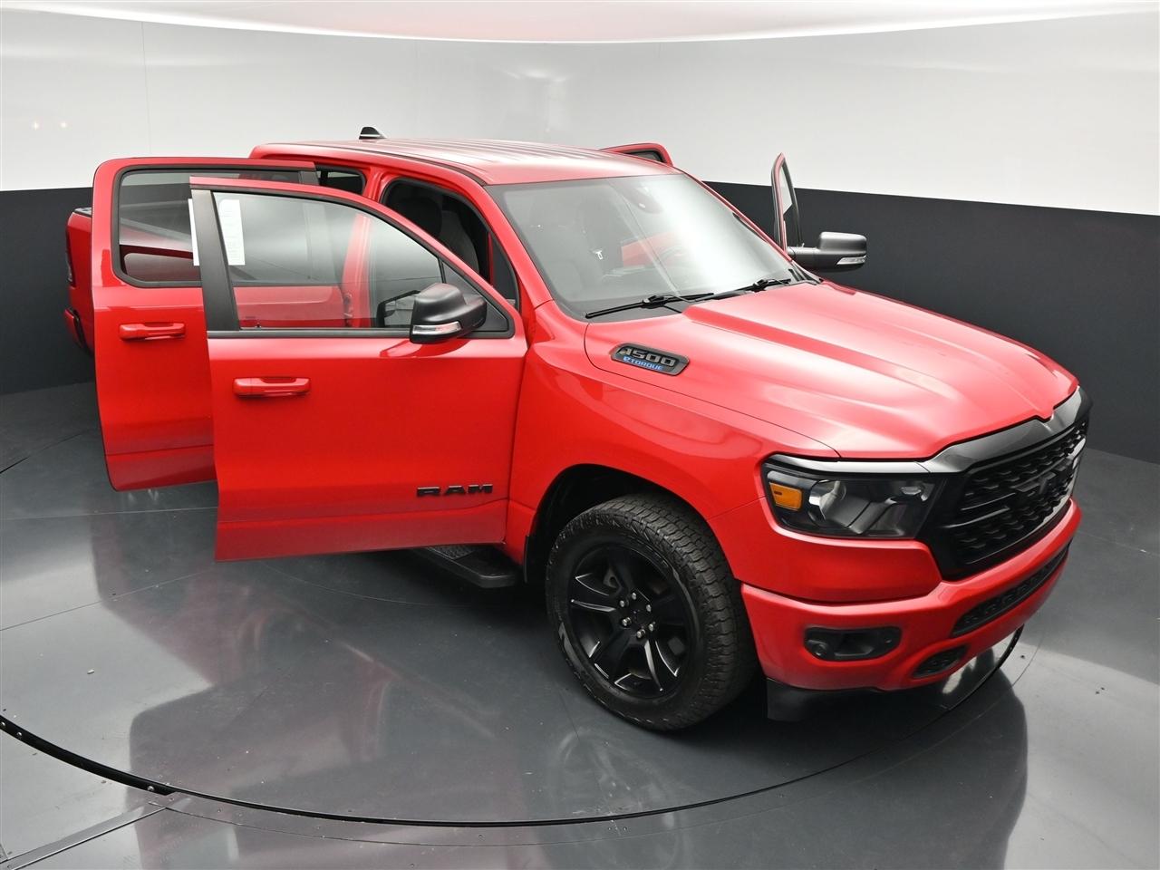 RAM 1500 Big Horn Crew Cab SWB 4WD 2022