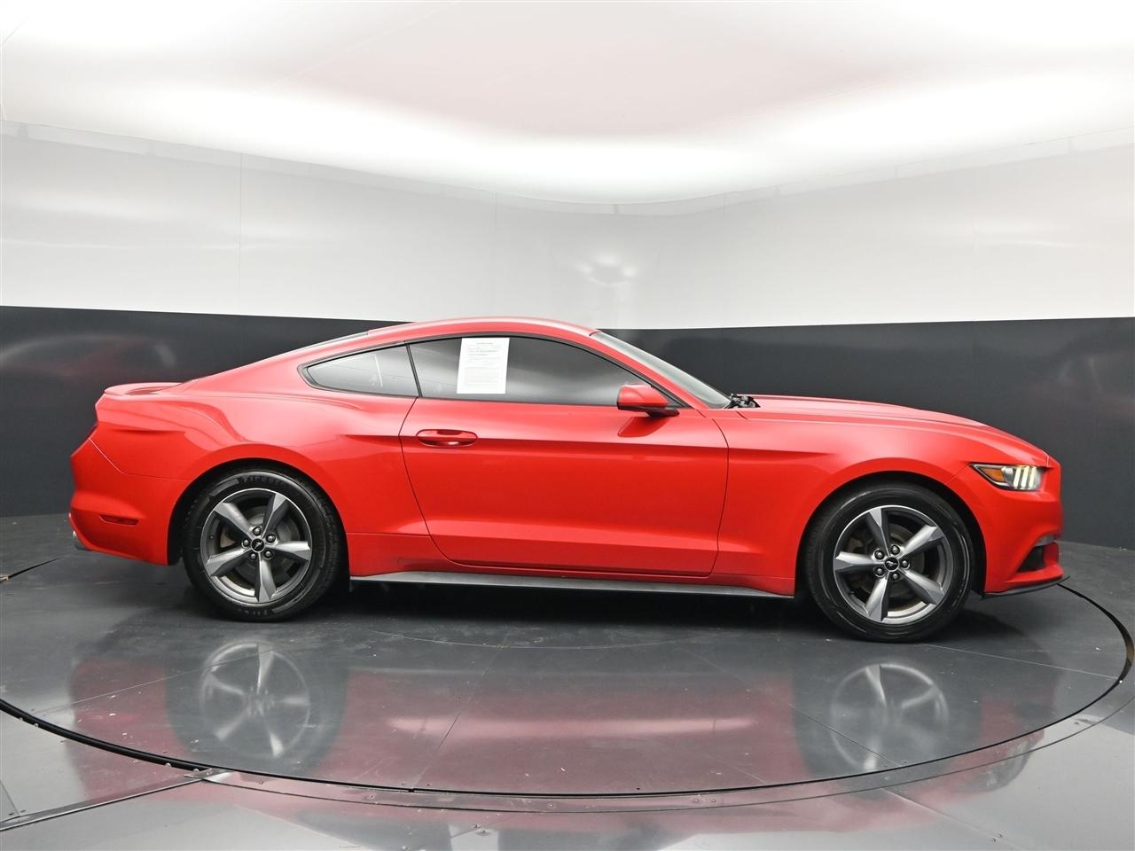 Ford Mustang V6 Coupe 2015