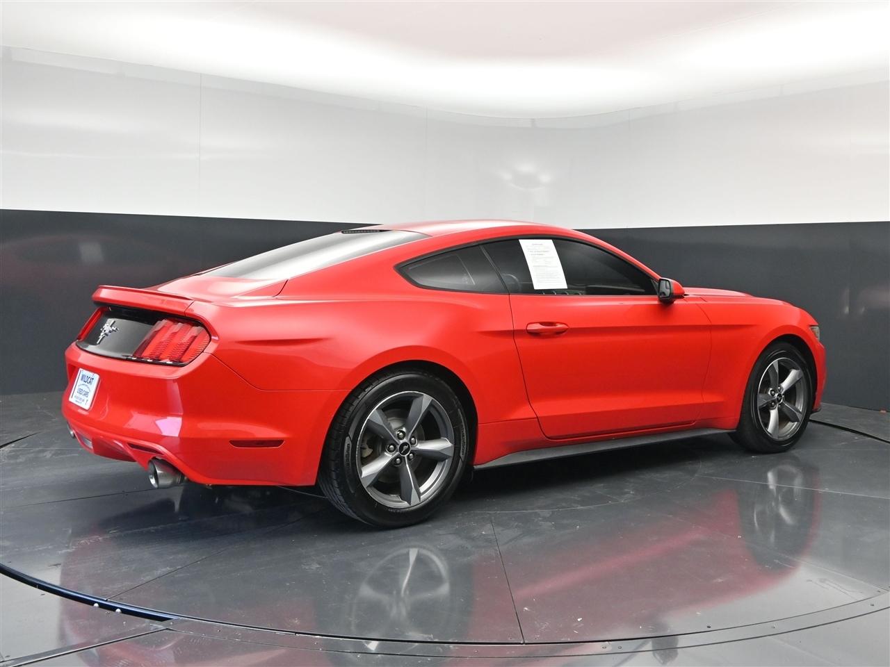 Ford Mustang V6 Coupe 2015