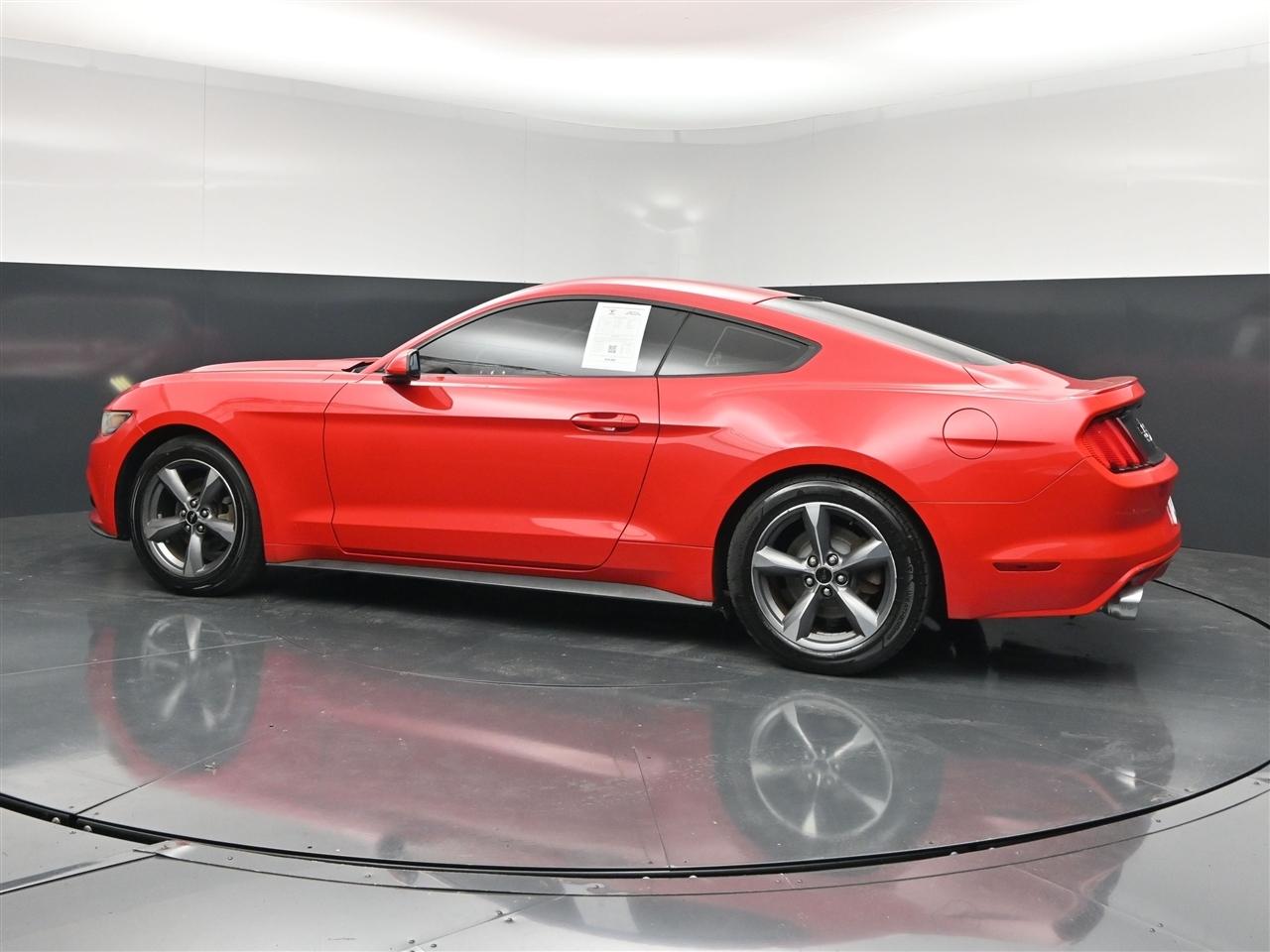 Ford Mustang V6 Coupe 2015