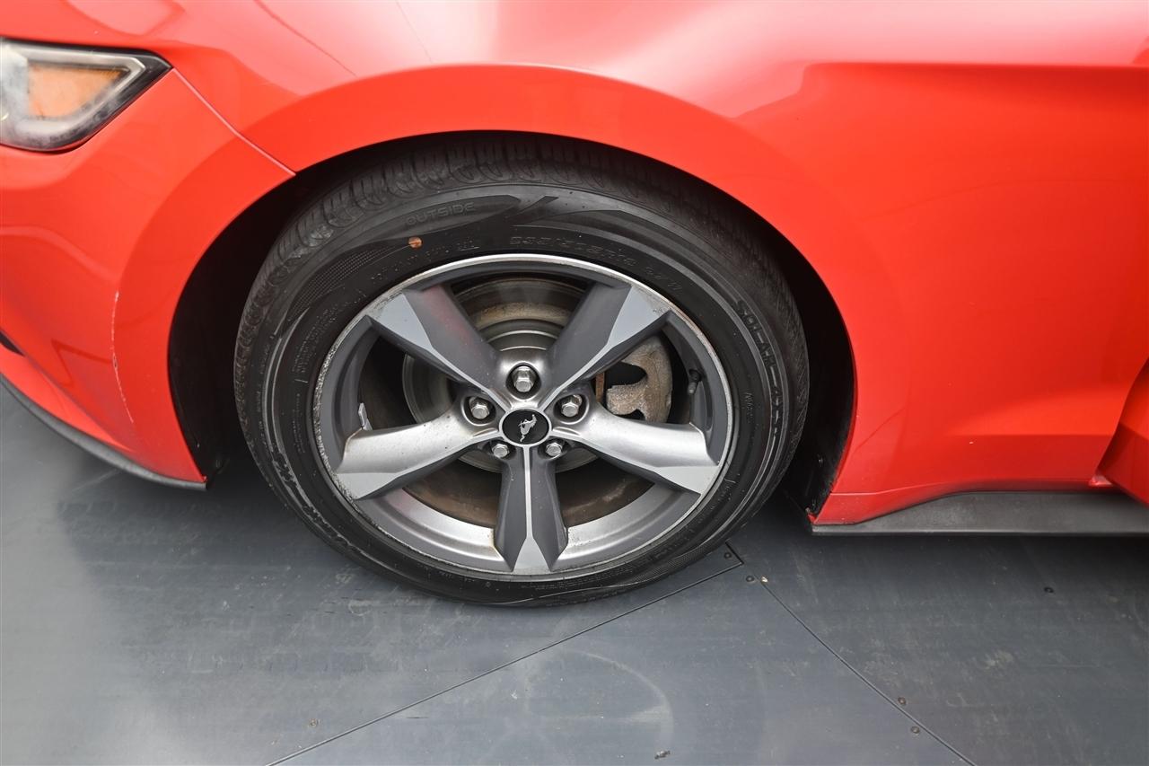 Ford Mustang V6 Coupe 2015