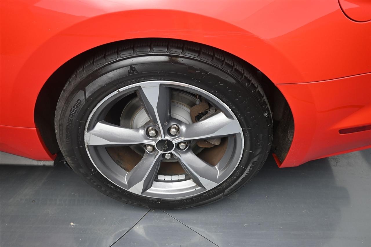Ford Mustang V6 Coupe 2015