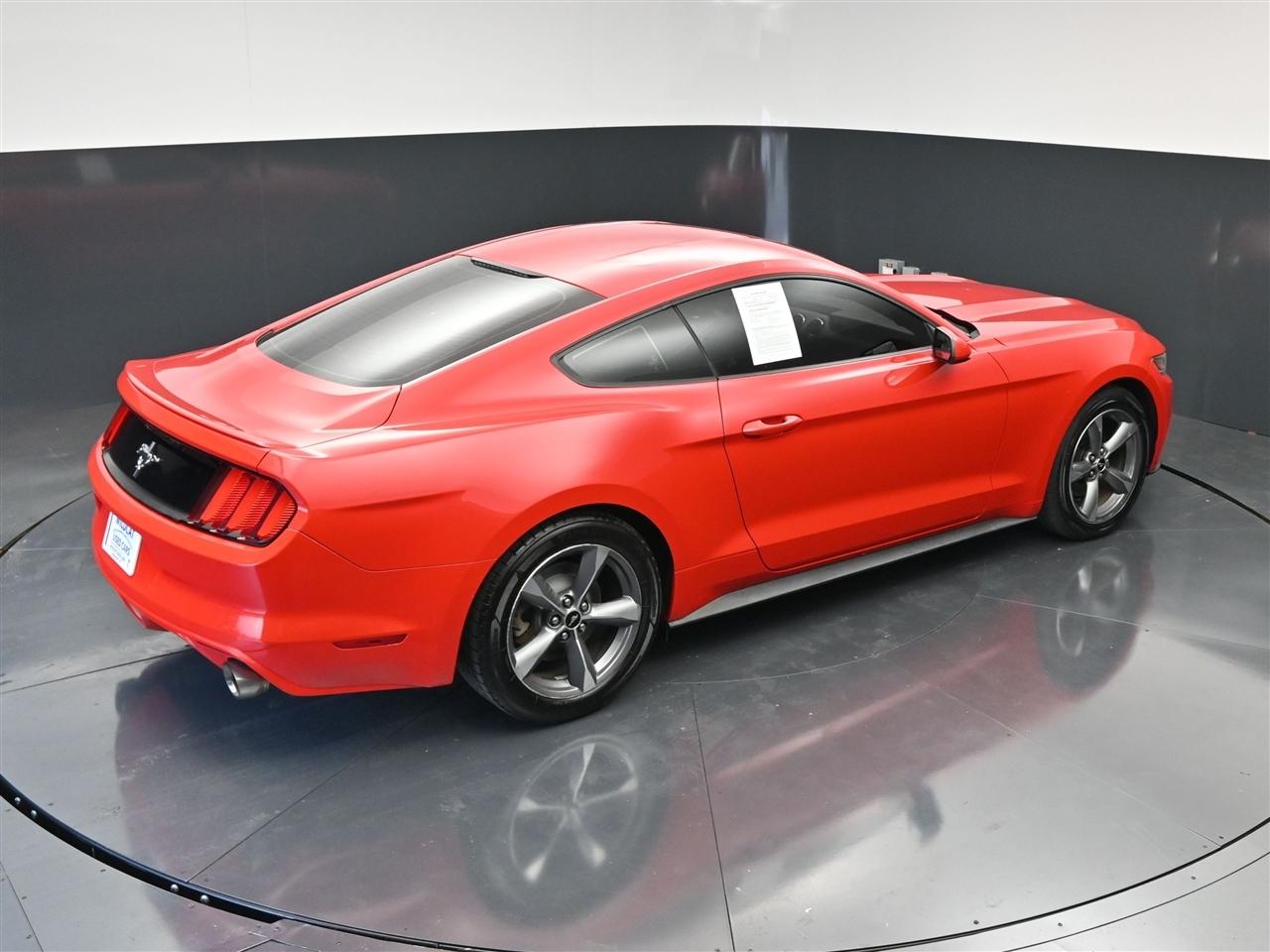 Ford Mustang V6 Coupe 2015