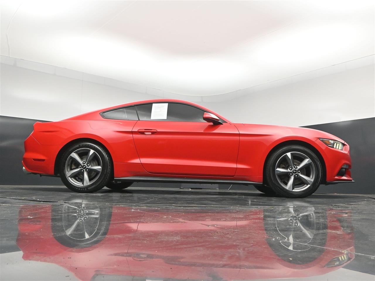 Ford Mustang V6 Coupe 2015