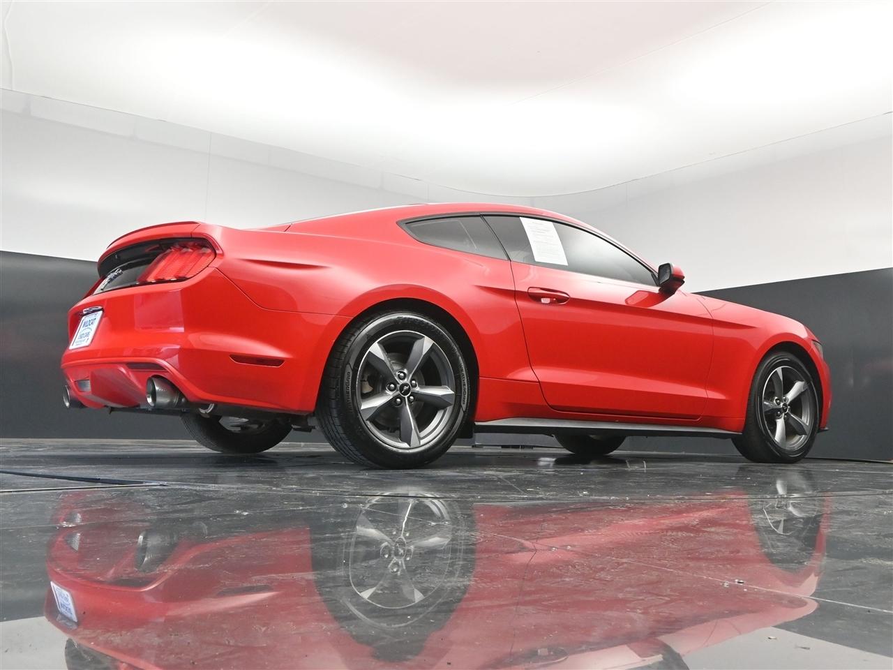 Ford Mustang V6 Coupe 2015