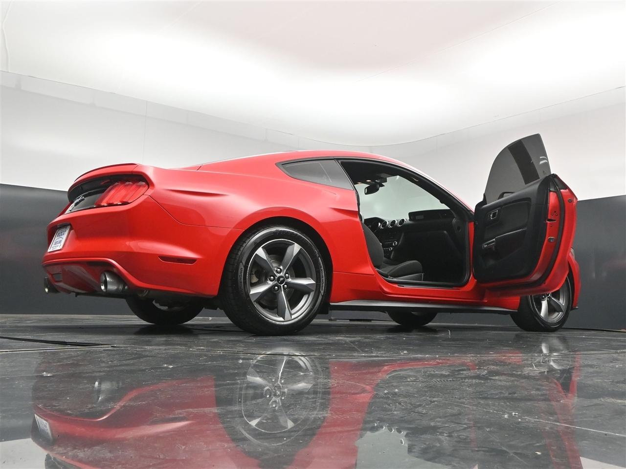 Ford Mustang V6 Coupe 2015