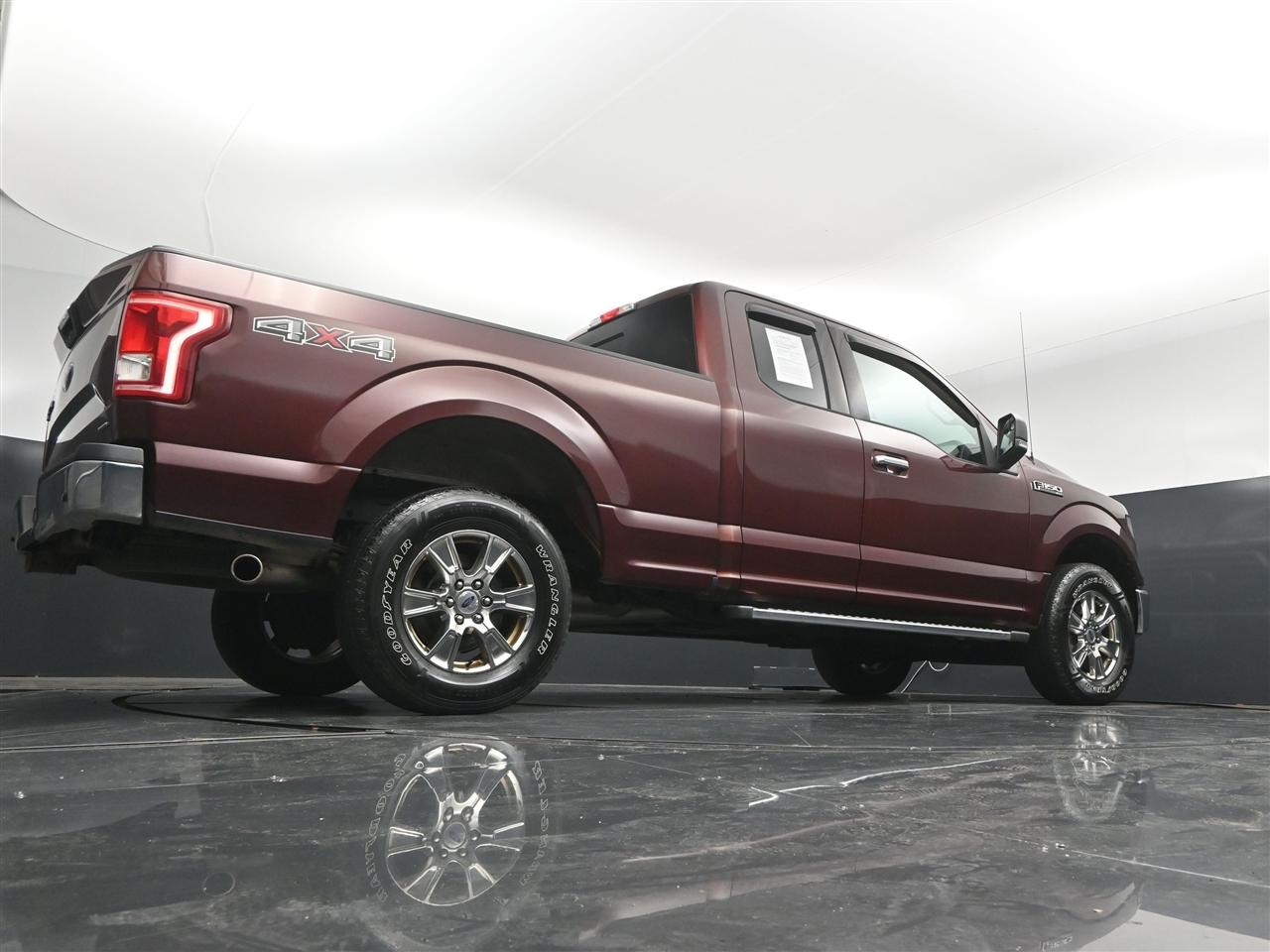 Ford F-150 XLT SuperCab 8-ft. Bed 4WD 2015