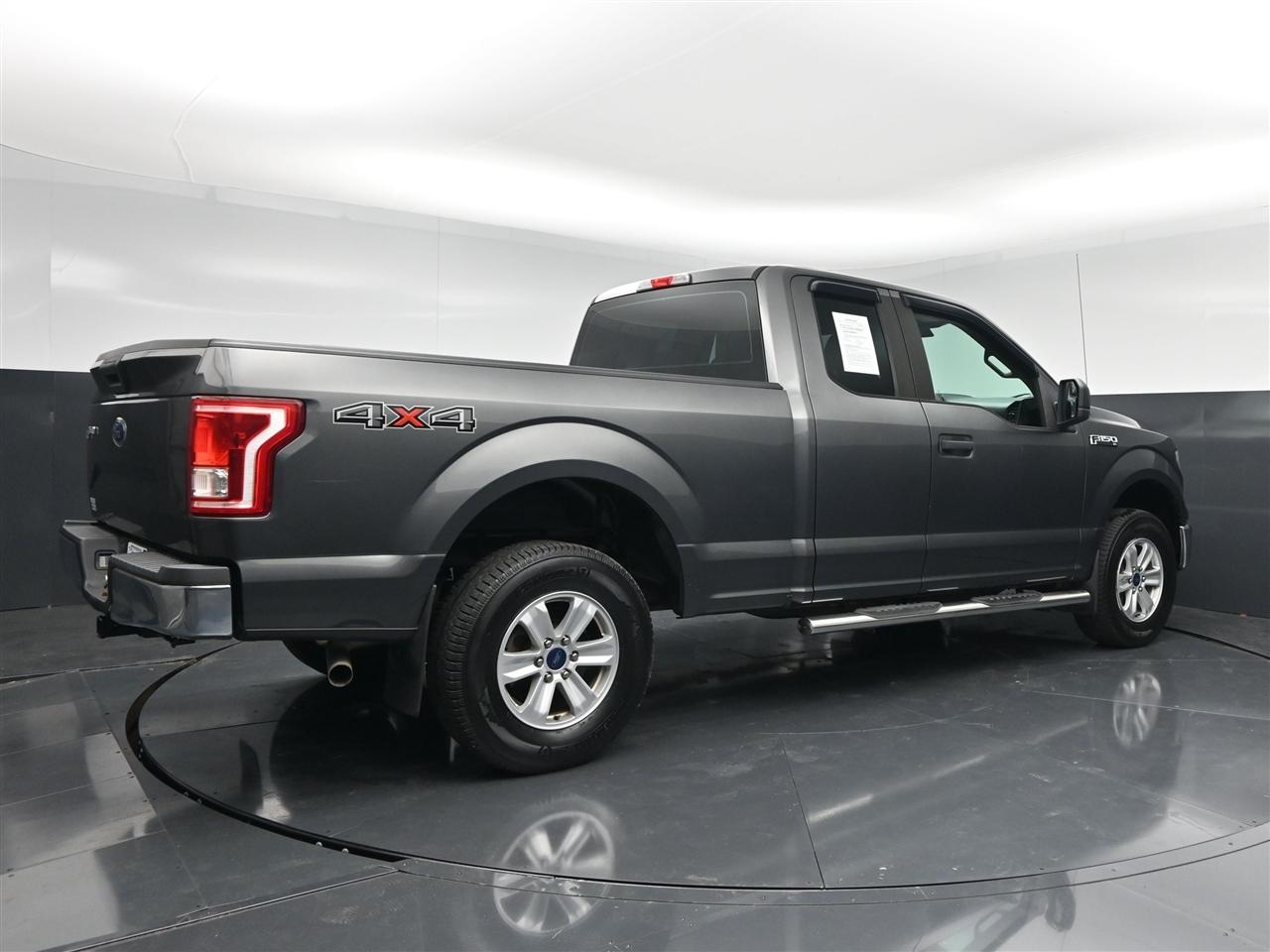 Ford F-150 XLT SuperCab 8-ft. Bed 4WD 2017