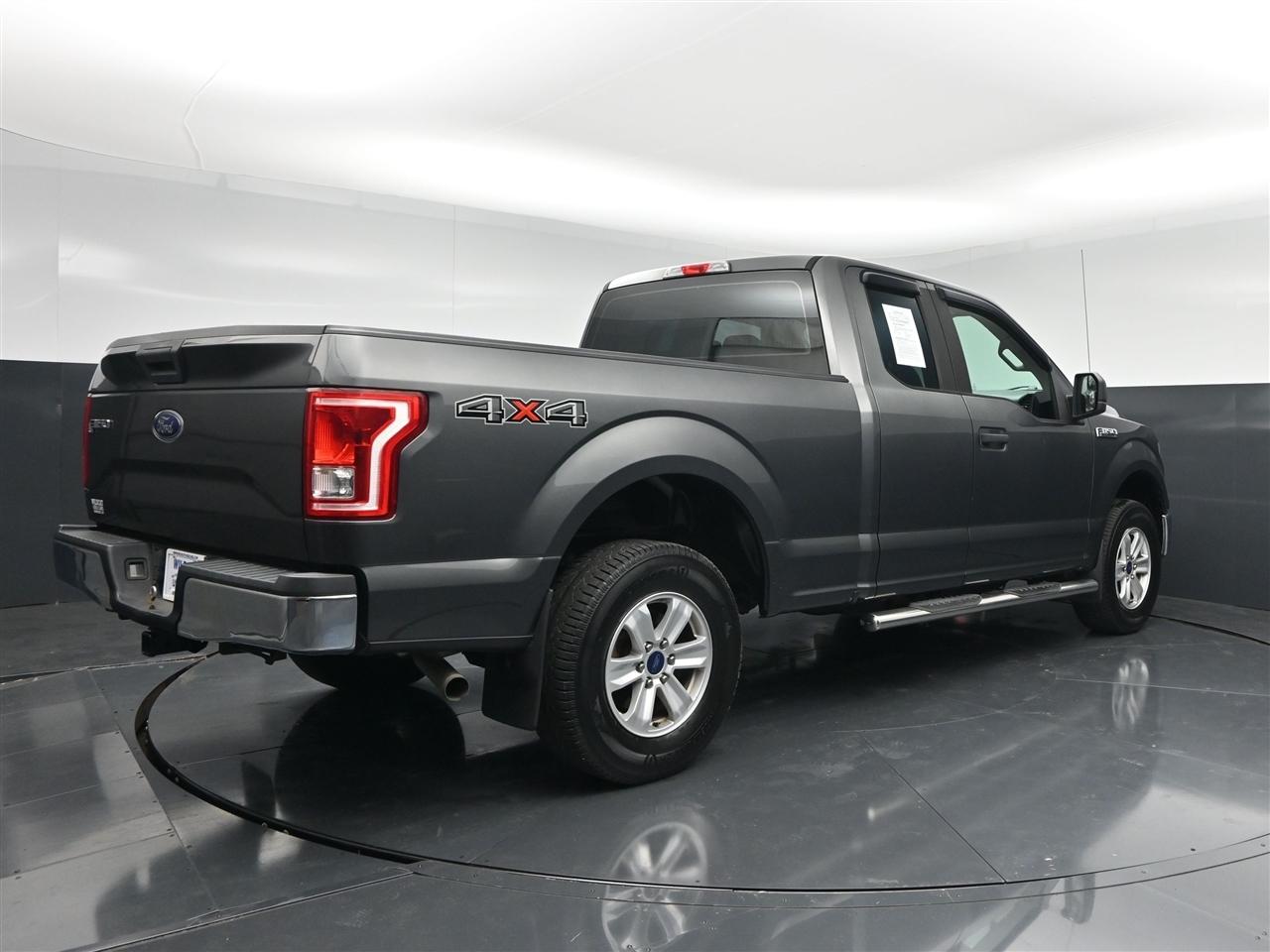 Ford F-150 XLT SuperCab 8-ft. Bed 4WD 2017