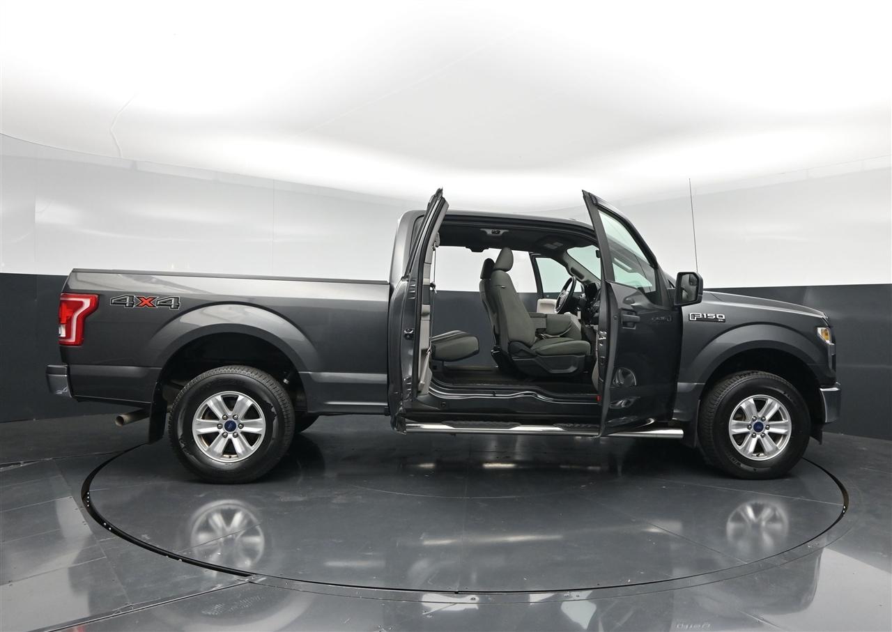 Ford F-150 XLT SuperCab 8-ft. Bed 4WD 2017