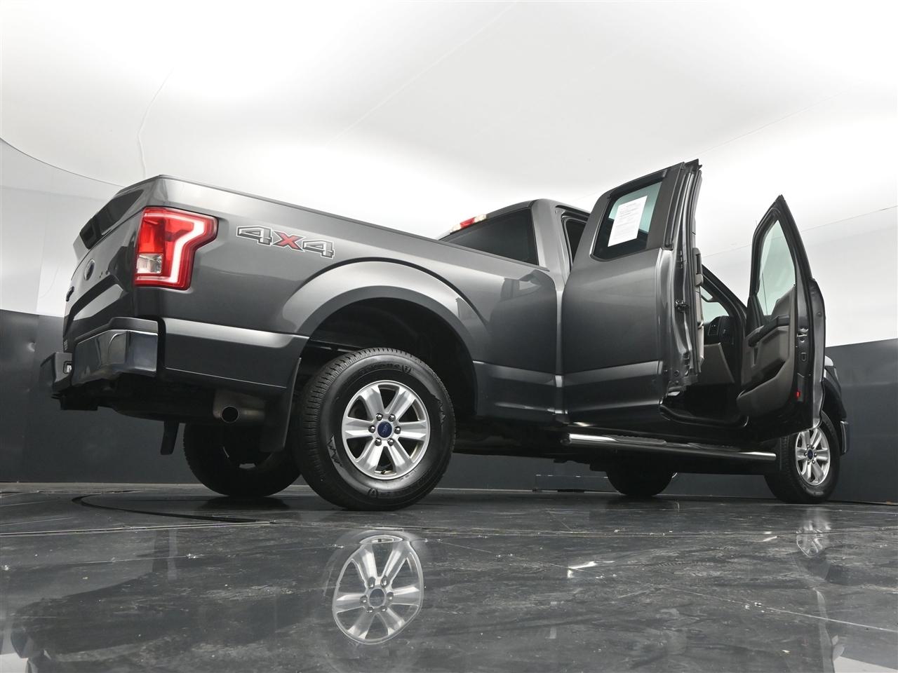 Ford F-150 XLT SuperCab 8-ft. Bed 4WD 2017