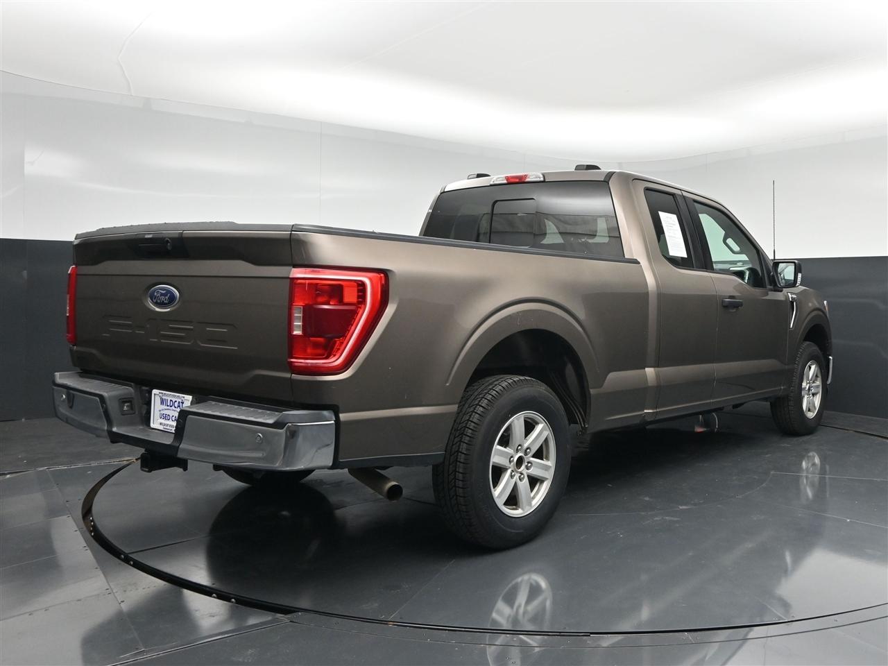 Ford F-150 XLT SuperCab 8-ft. 2WD 2021