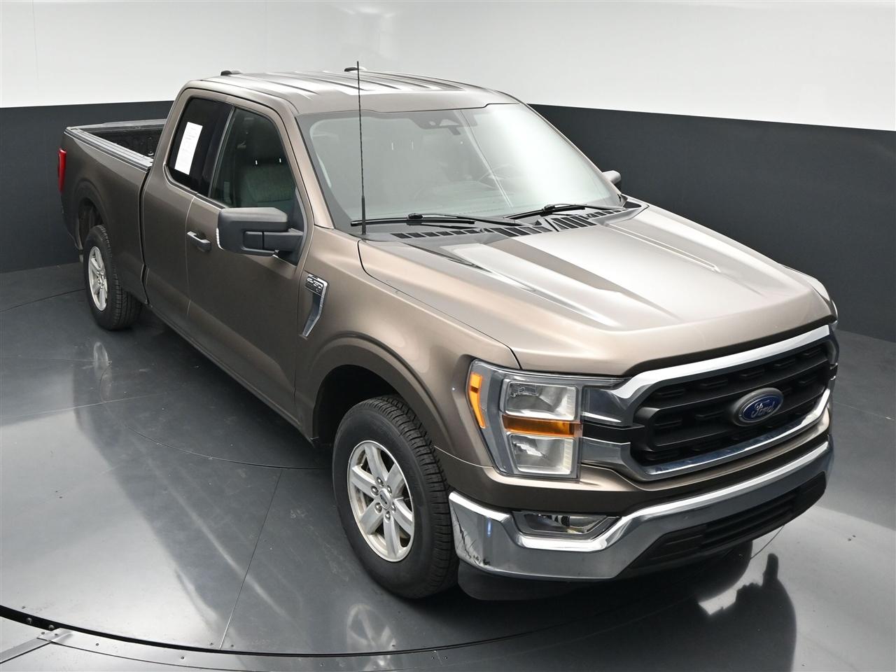 Ford F-150 XLT SuperCab 8-ft. 2WD 2021