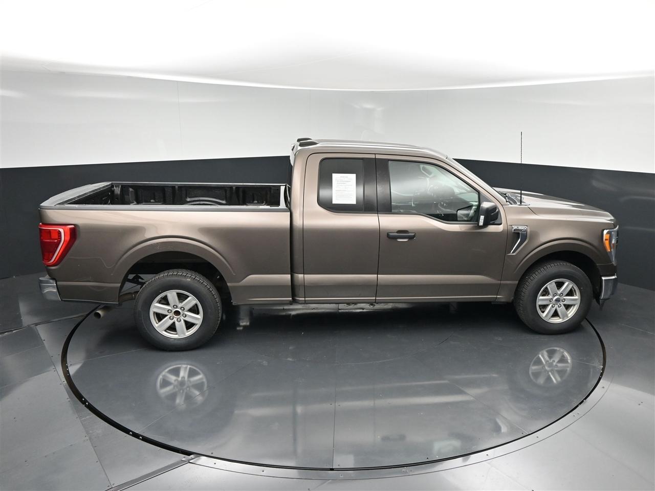 Ford F-150 XLT SuperCab 8-ft. 2WD 2021