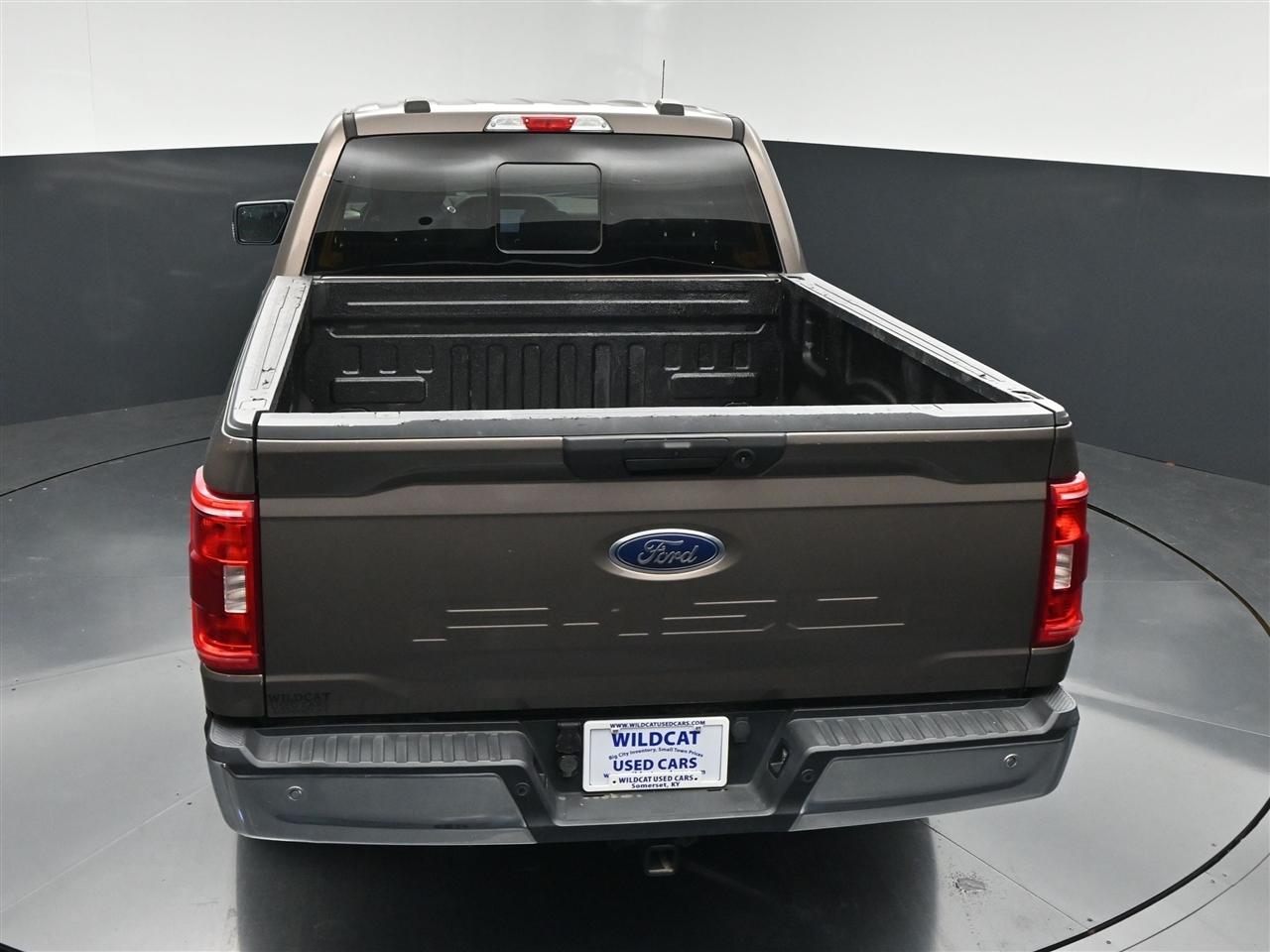 Ford F-150 XLT SuperCab 8-ft. 2WD 2021