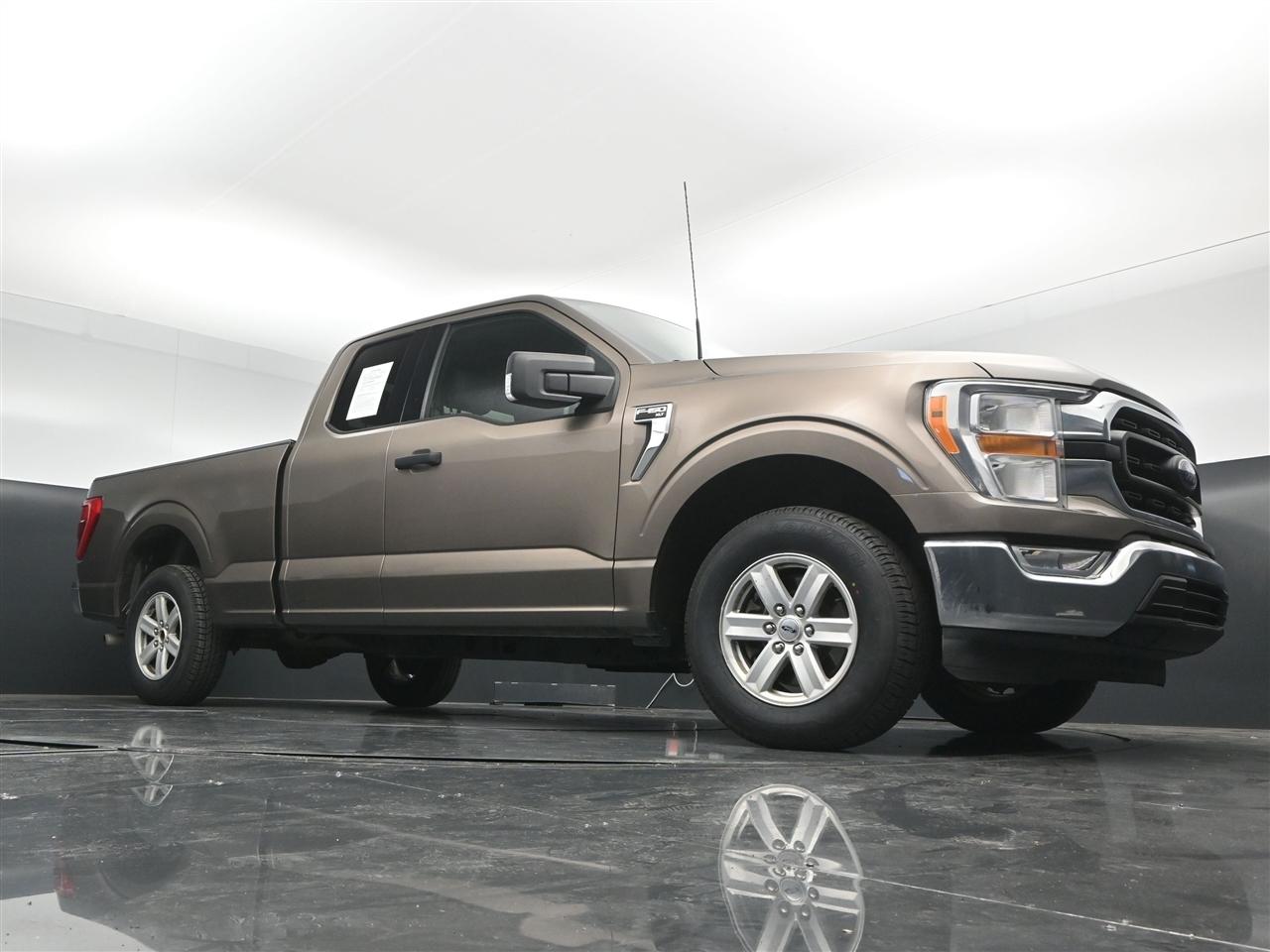Ford F-150 XLT SuperCab 8-ft. 2WD 2021