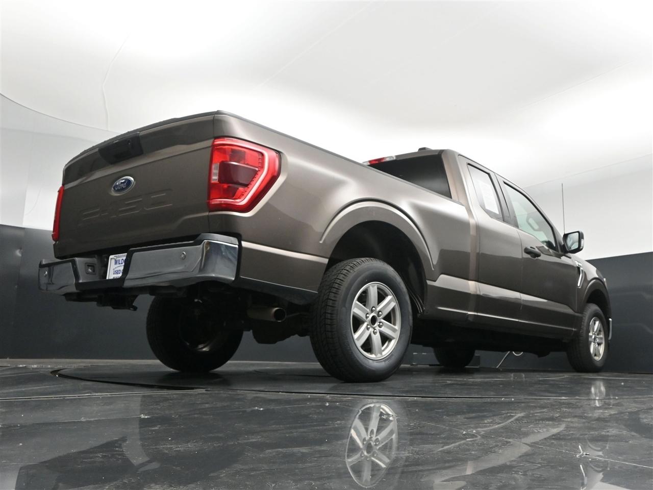 Ford F-150 XLT SuperCab 8-ft. 2WD 2021