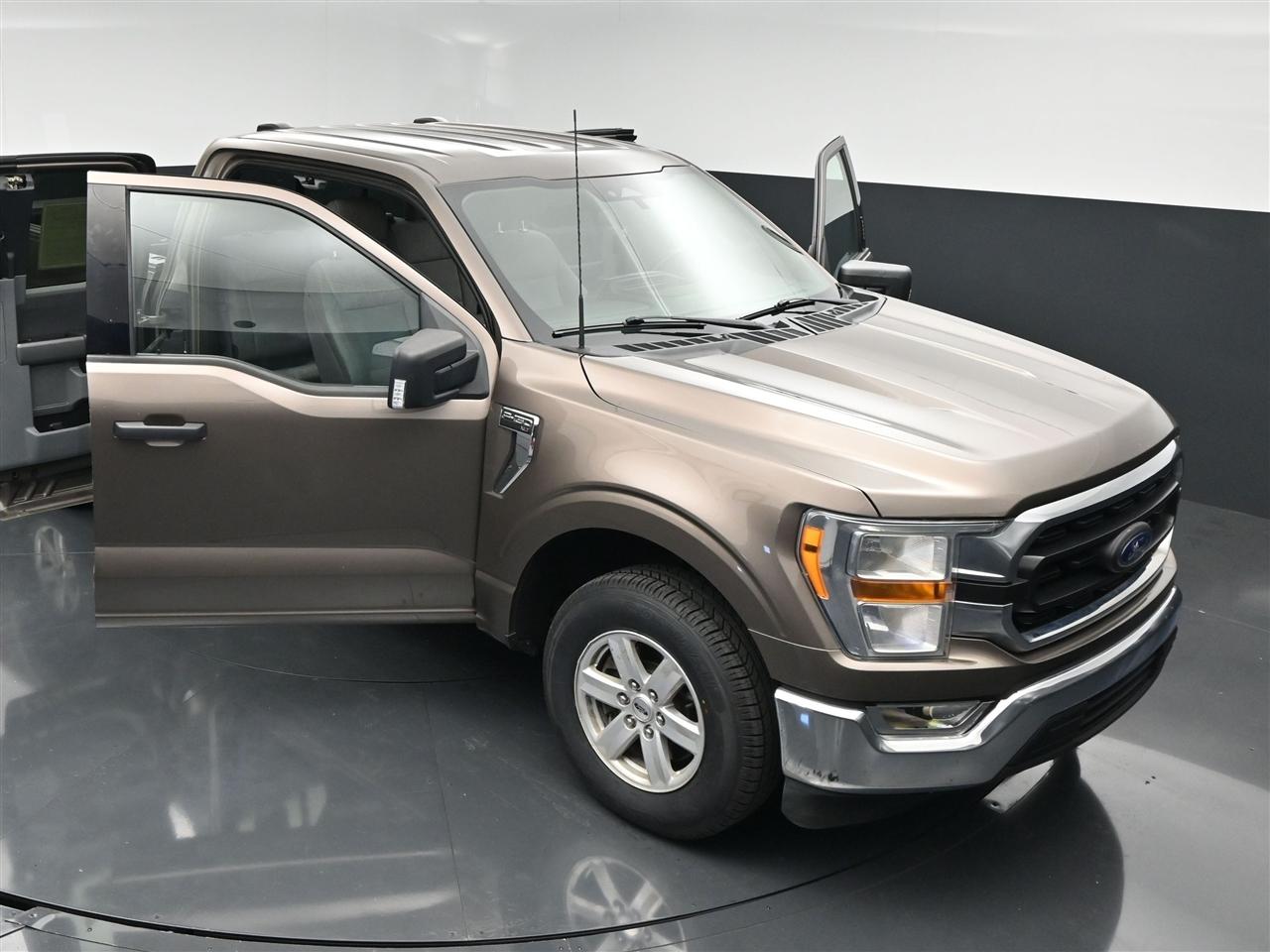 Ford F-150 XLT SuperCab 8-ft. 2WD 2021
