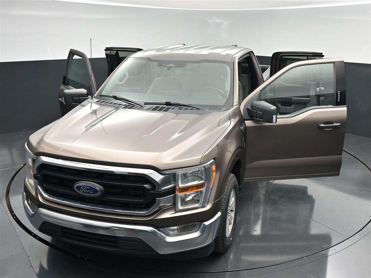 Ford F-150 XLT SuperCab 8-ft. 2WD 2021