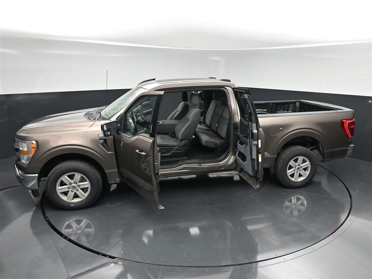 Ford F-150 XLT SuperCab 8-ft. 2WD 2021