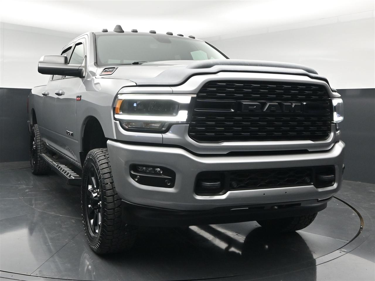 RAM 2500 Tradesman Crew Cab SWB 4WD 2022