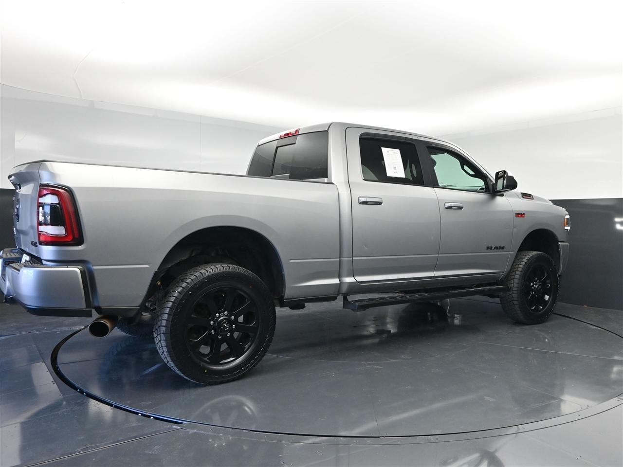 RAM 2500 Tradesman Crew Cab SWB 4WD 2022