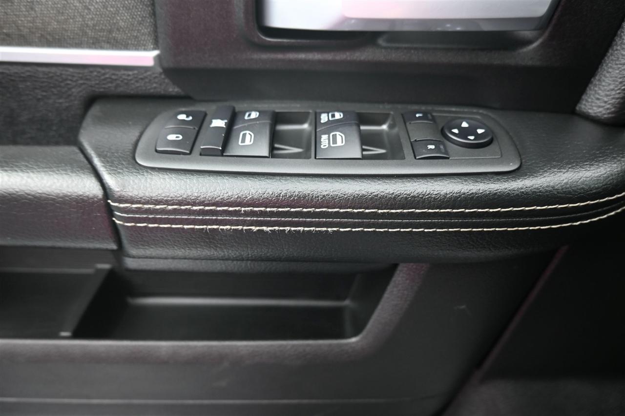 RAM 2500 Tradesman Crew Cab SWB 4WD 2022