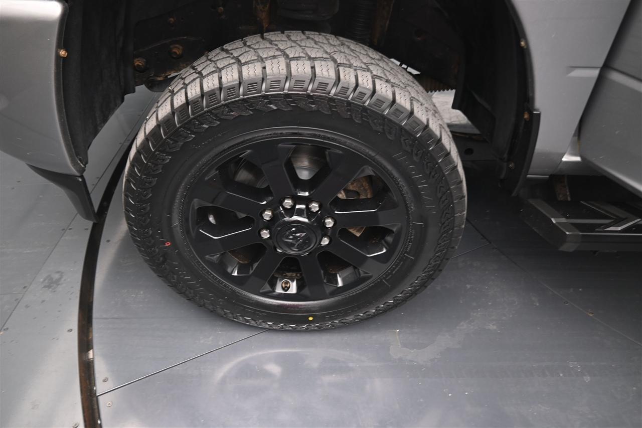 RAM 2500 Tradesman Crew Cab SWB 4WD 2022