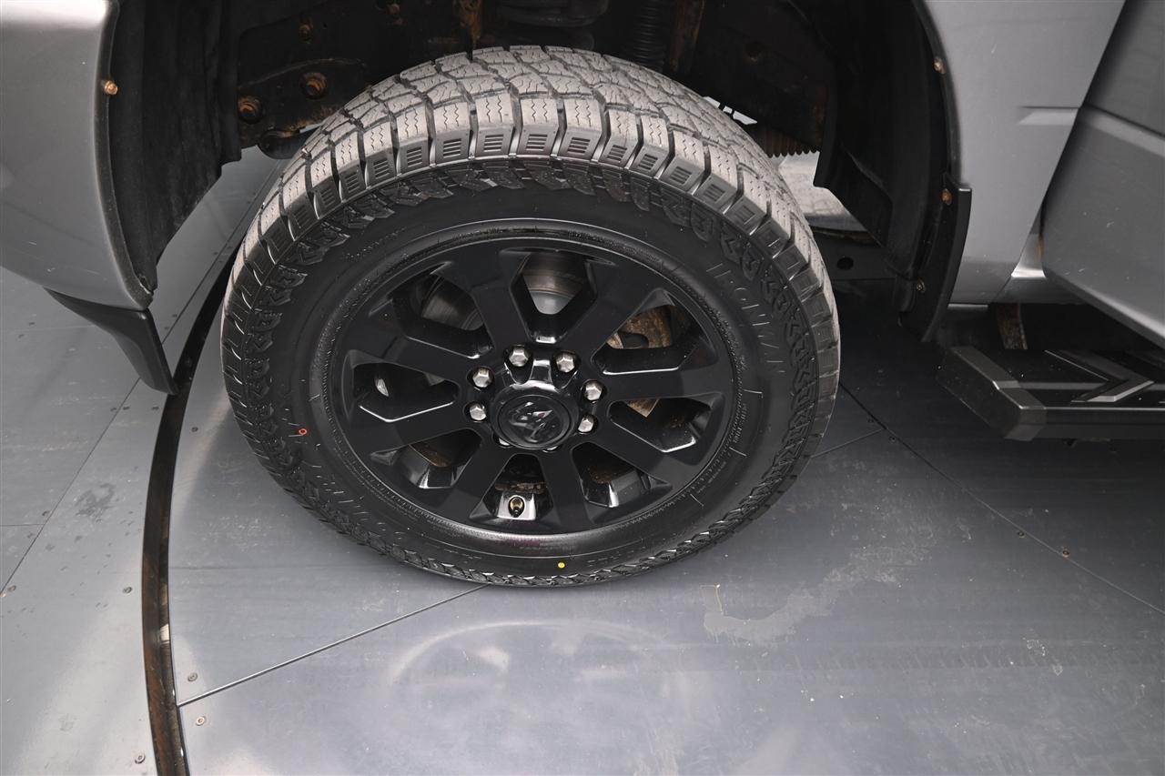 RAM 2500 Tradesman Crew Cab SWB 4WD 2022