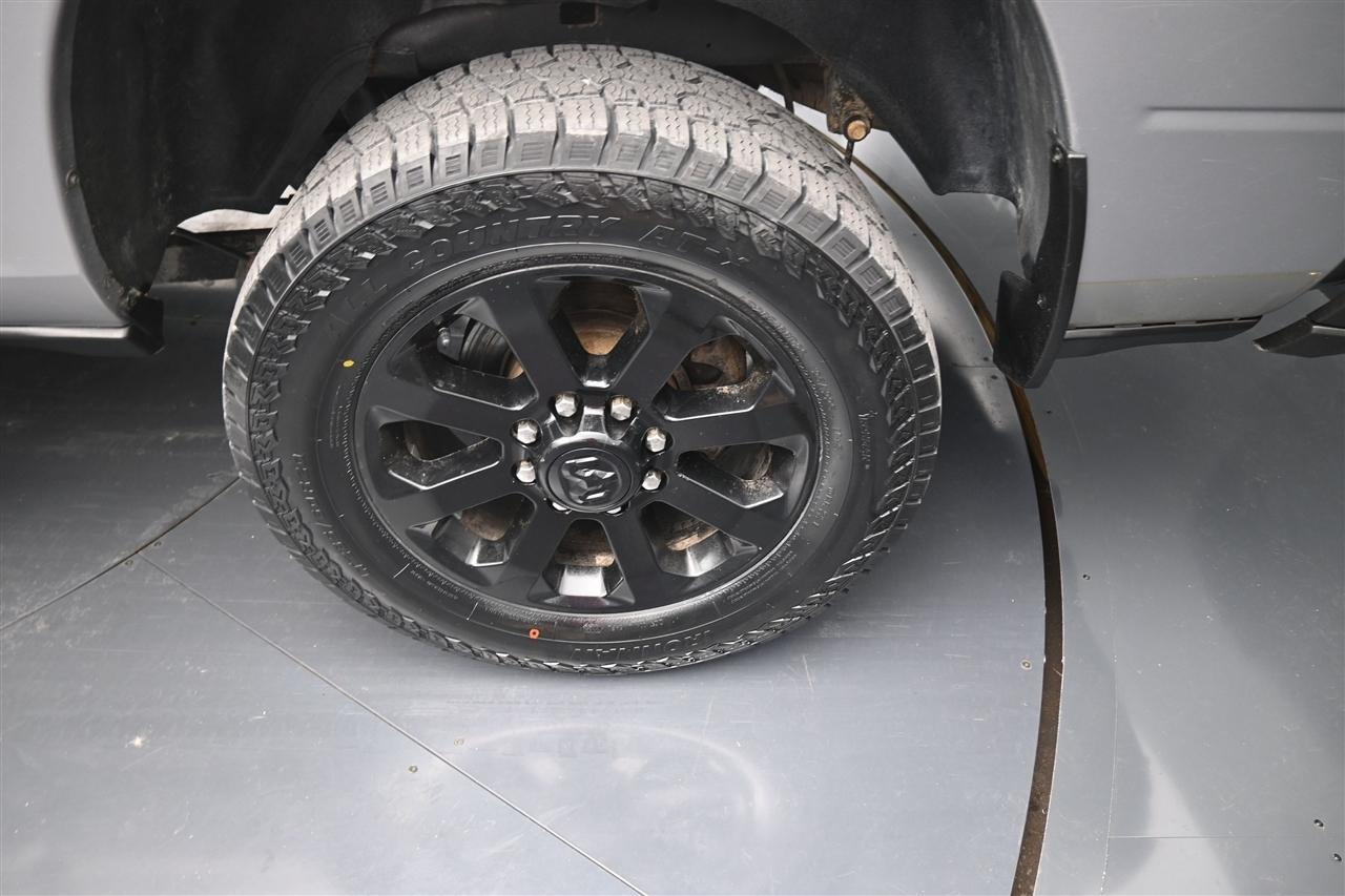RAM 2500 Tradesman Crew Cab SWB 4WD 2022