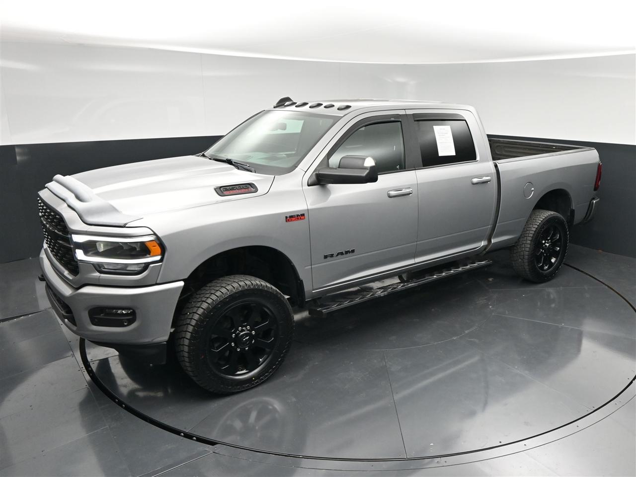 RAM 2500 Tradesman Crew Cab SWB 4WD 2022